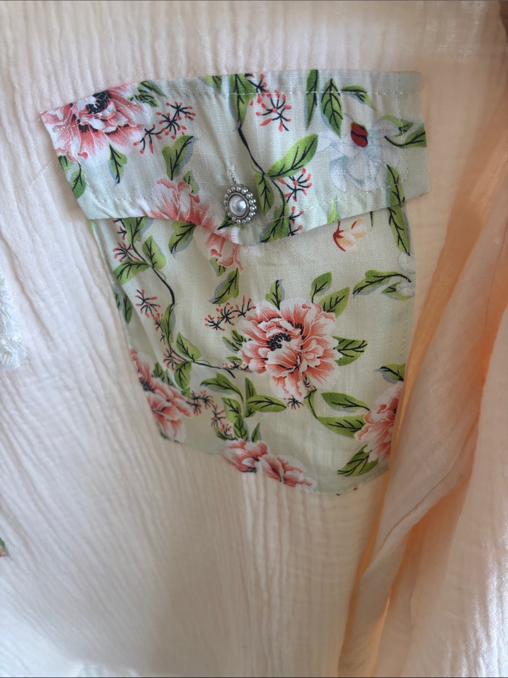 NEW POL Cream Lace-Accent Long Sleeve Top with Floral Patch Pockets - Picture 5 of 9